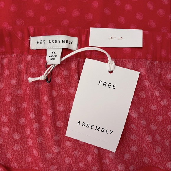 Free Assembly Flutter Mini Skirt - Red Dots - Picture 5 of 8